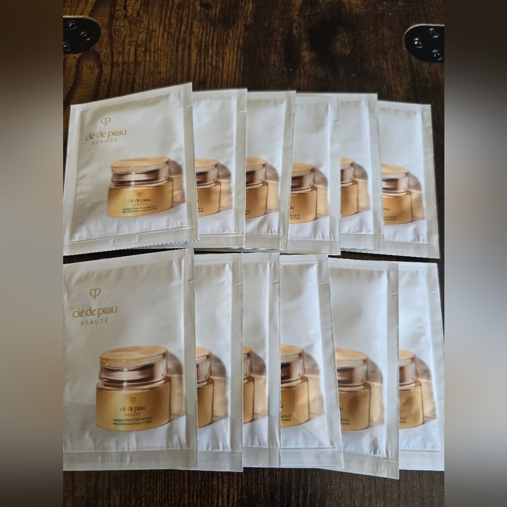 Cle de Peau, Previous Gold Vitality Skincare Mask - BUNDLE SET of 12!